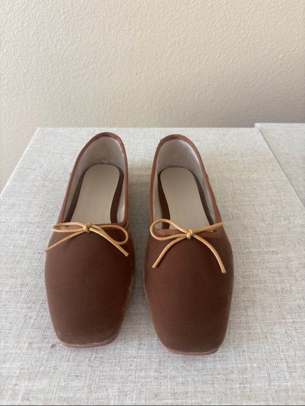 Brand new Freda Salvador Velvet Jada Flat